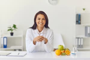 Scopri di più sull'articolo Differenza tra Dietologo e Nutrizionista
